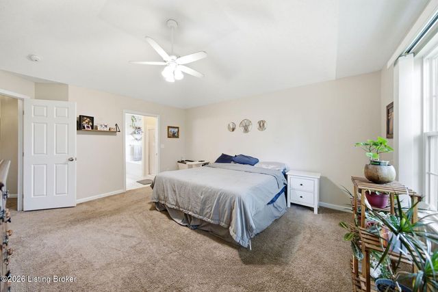 5118 Silverton Ln, Louisville, KY 40241