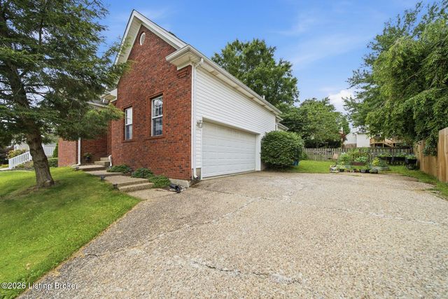 5118 Silverton Ln, Louisville, KY 40241