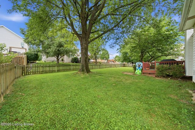 5118 Silverton Ln, Louisville, KY 40241