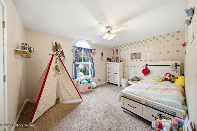 5118 Silverton Ln, Louisville, KY 40241