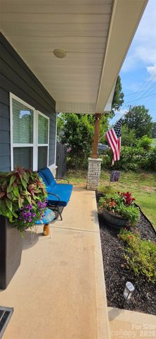1007 S Ridge Avenue, Kannapolis, NC 28083