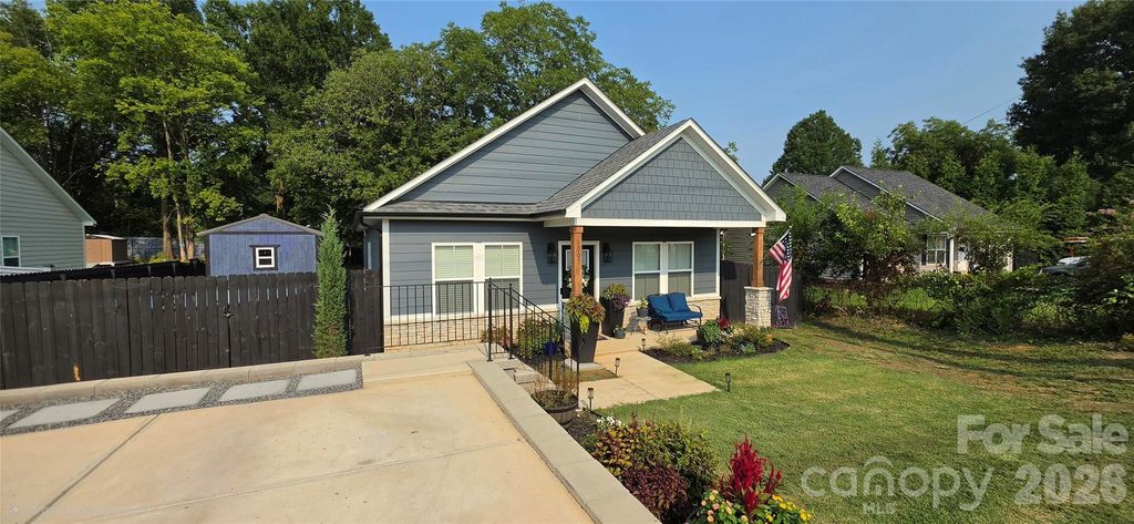 1007 S Ridge Avenue, Kannapolis, NC 28083
