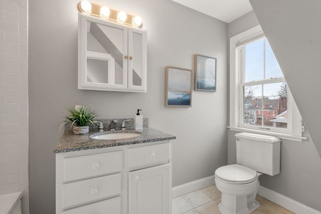 132 Warren St B, Arlington, MA 02474