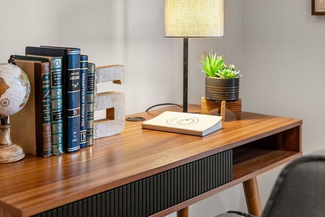 132 Warren St B, Arlington, MA 02474