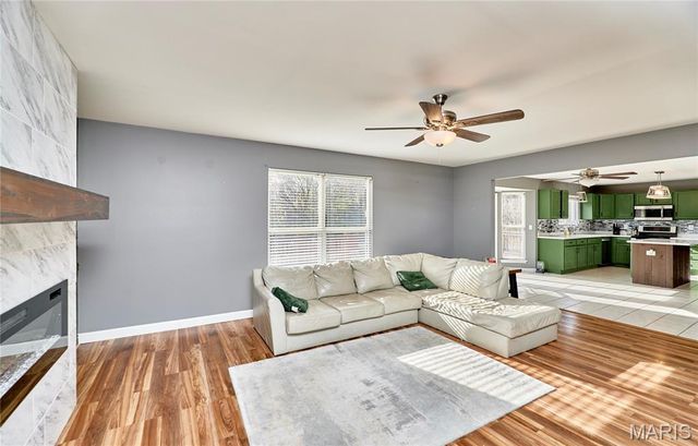 11264 Village Drive, Foristell, MO 63348