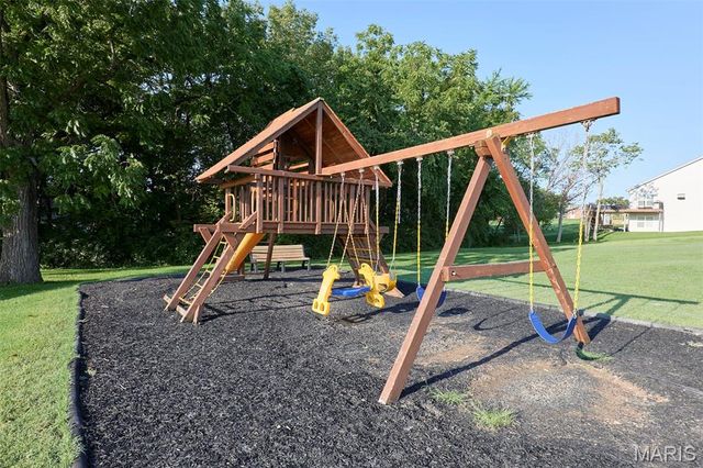 11264 Village Drive, Foristell, MO 63348