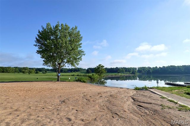 11264 Village Drive, Foristell, MO 63348