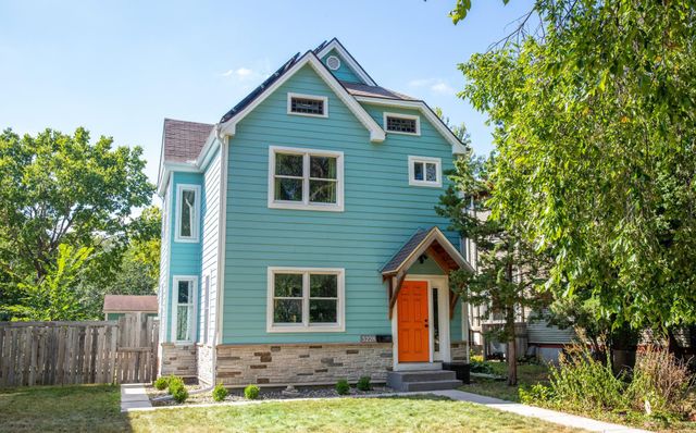 3228 Pillsbury Avenue S, Minneapolis, MN 55408