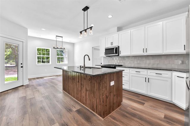 100 Bluegill Dr, Shepherd, TX 77371