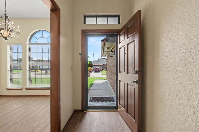 13113 Cloverleaf Lane, Oklahoma City, OK 73170