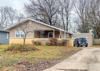 1455 E Berkeley Street, Springfield, MO 65804
