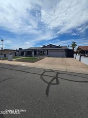 3745 W LUPINE Avenue, Phoenix, AZ 85029