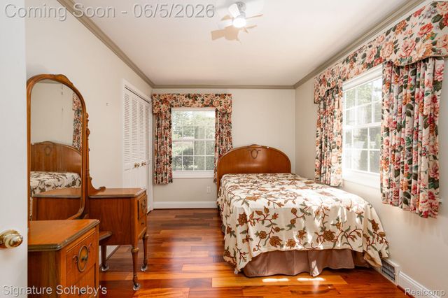 274 Hillcrest Avenue, Grosse Pointe Farms, MI 48236