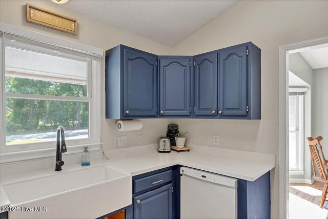 101 Pinesage Drive, West End, NC 27376