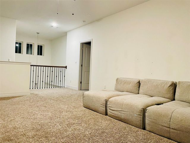 18001 Dufour DR, Austin, TX 78738
