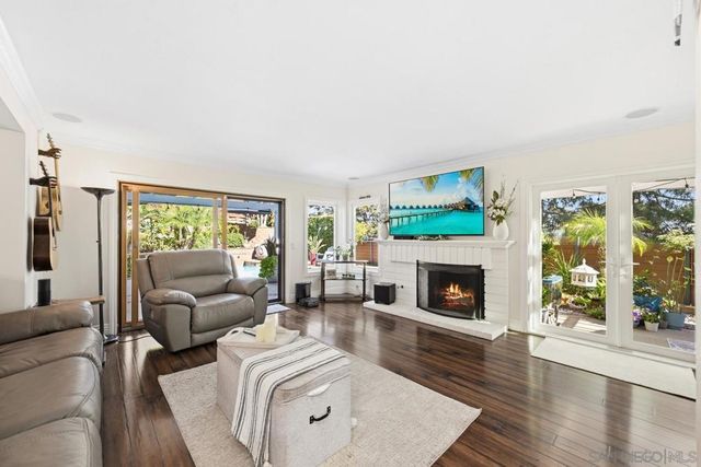 14265 Manzella, San Diego, CA 92129