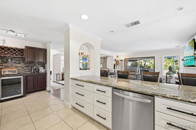 14265 Manzella, San Diego, CA 92129