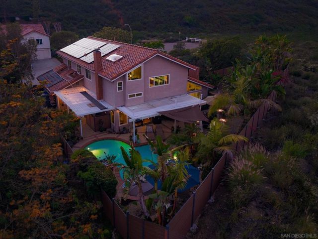 14265 Manzella, San Diego, CA 92129