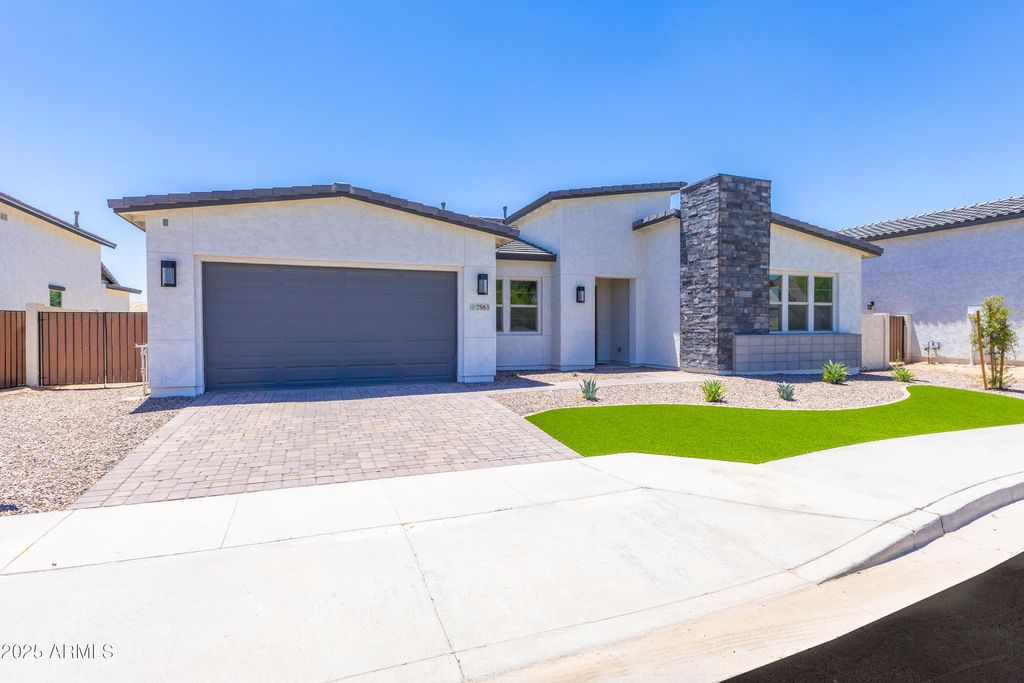7583 W GELDING Drive, Peoria, AZ 85381 — photo 2