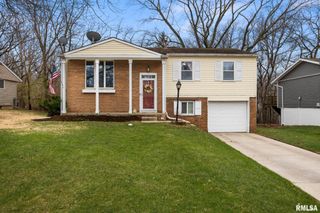 2320 W WINNEBAGO Drive, Peoria, IL 61614