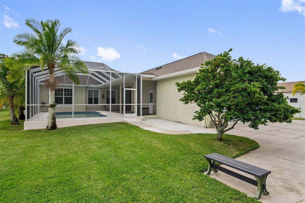 Image 14 of property listing at 6425 98TH AVENUE N, Pinellas Park, FL 33782