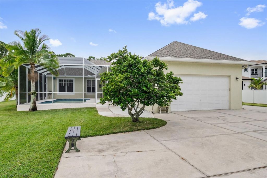 Image 15 of property listing at 6425 98TH AVENUE N, Pinellas Park, FL 33782