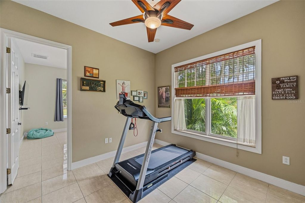 Image 38 of property listing at 6425 98TH AVENUE N, Pinellas Park, FL 33782