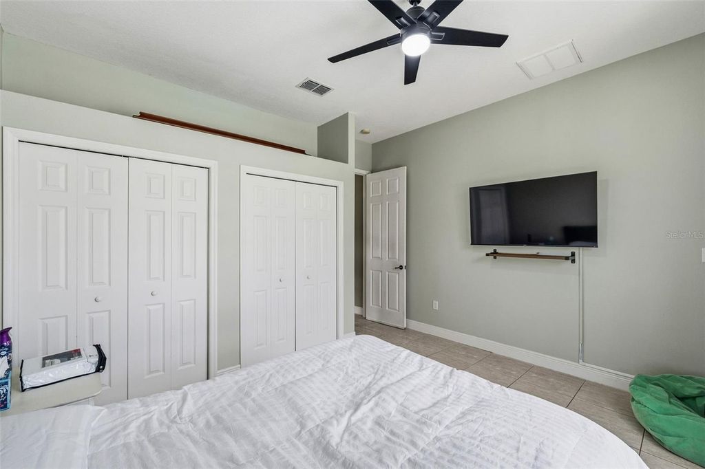 Image 43 of property listing at 6425 98TH AVENUE N, Pinellas Park, FL 33782