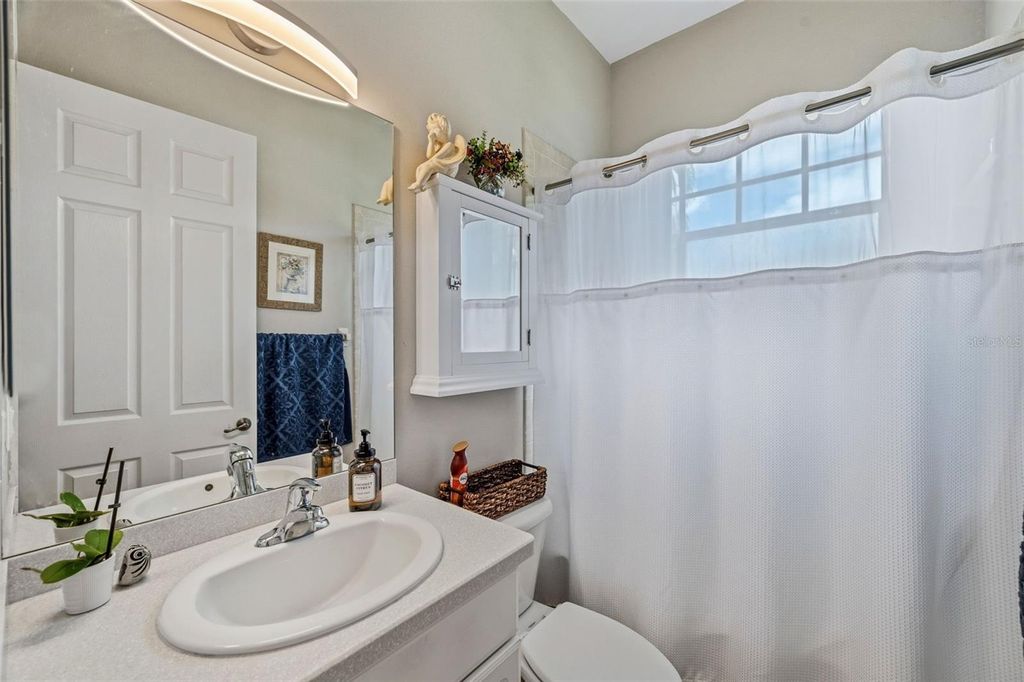 Image 45 of property listing at 6425 98TH AVENUE N, Pinellas Park, FL 33782