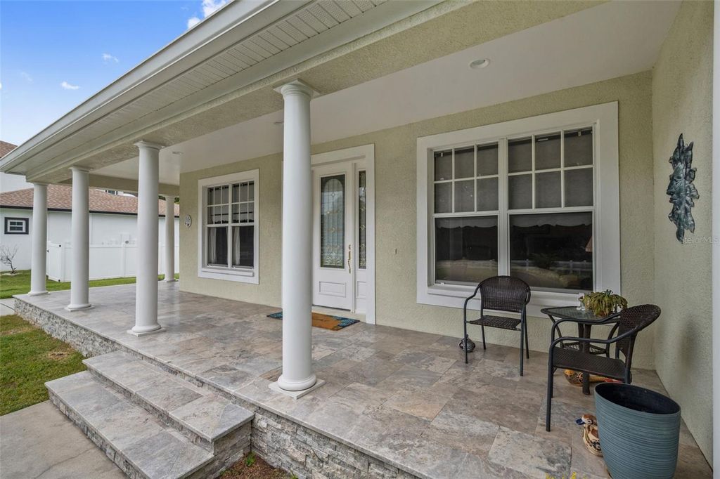 Image 6 of property listing at 6425 98TH AVENUE N, Pinellas Park, FL 33782