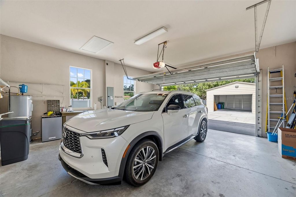 Image 64 of property listing at 6425 98TH AVENUE N, Pinellas Park, FL 33782