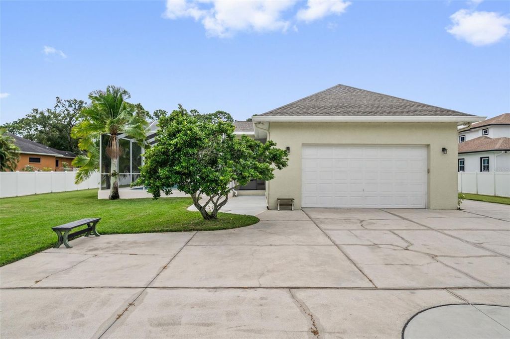 Image 71 of property listing at 6425 98TH AVENUE N, Pinellas Park, FL 33782