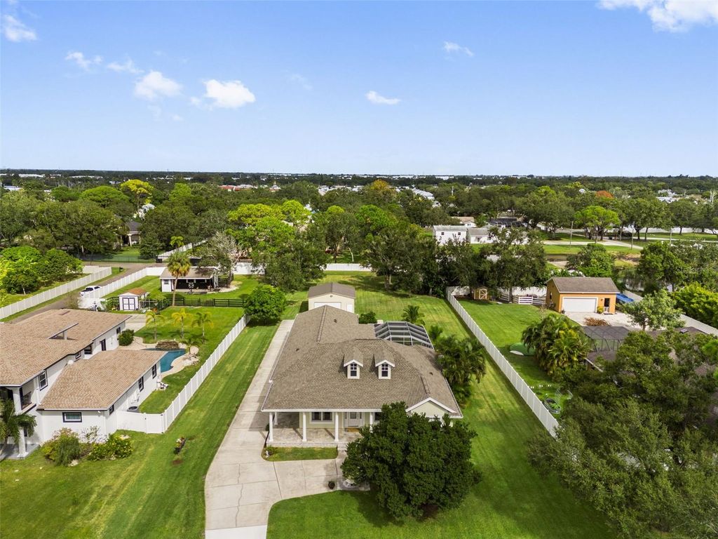 Image 75 of property listing at 6425 98TH AVENUE N, Pinellas Park, FL 33782