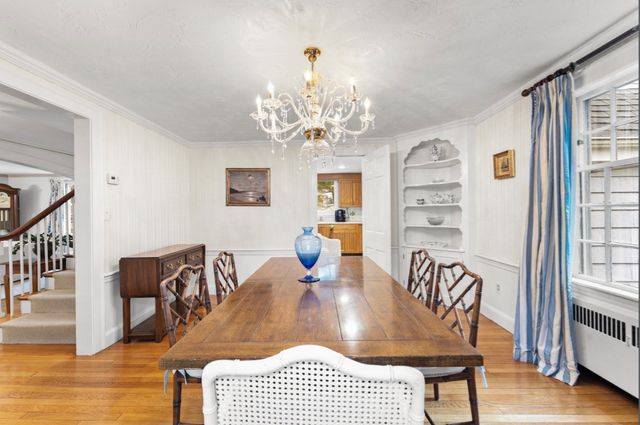 257 Dedham na, Newton, MA 02461