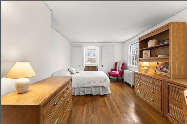 257 Dedham na, Newton, MA 02461