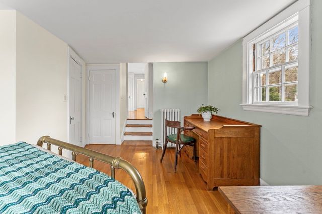 257 Dedham na, Newton, MA 02461