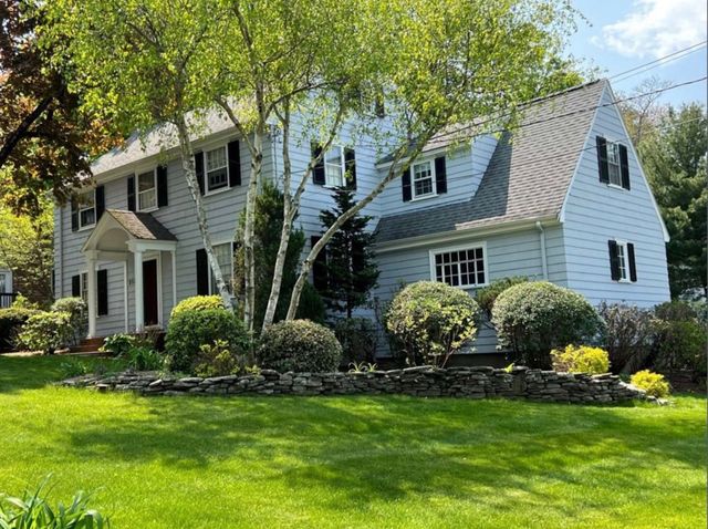 257 Dedham na, Newton, MA 02461