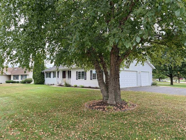 2272 Cobblestone Lane, Beloit, WI 53511