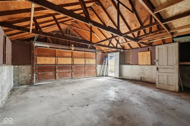 3020 S Mooresville Road, Indianapolis, IN 46221