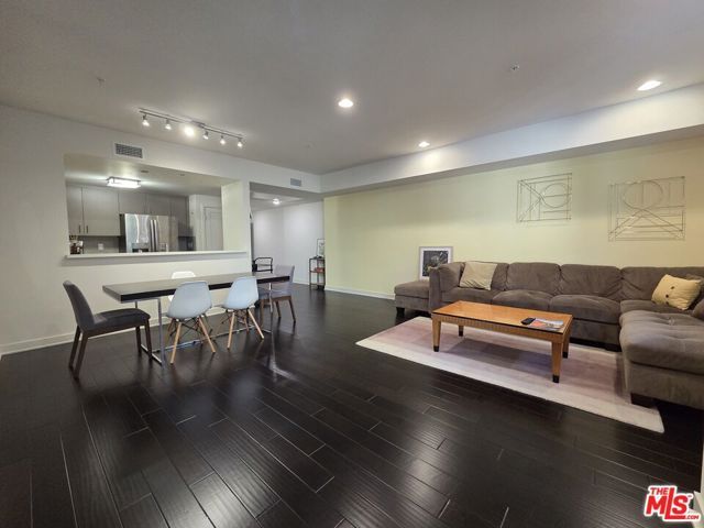 436 S Virgil Avenue 209, Los Angeles, CA 90020