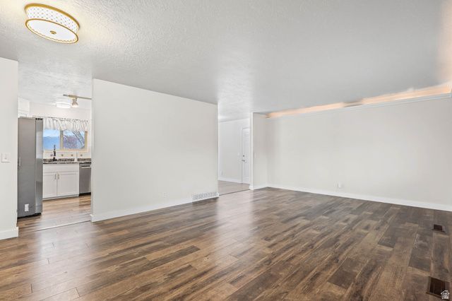 4524 STEPHENS CIR, South Ogden, UT 84403