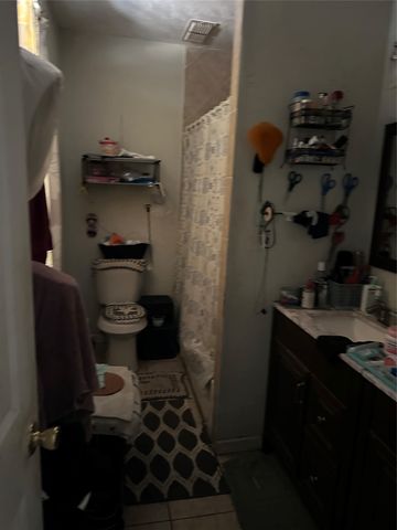 700 N Clinton Avenue, Dallas, TX 75208