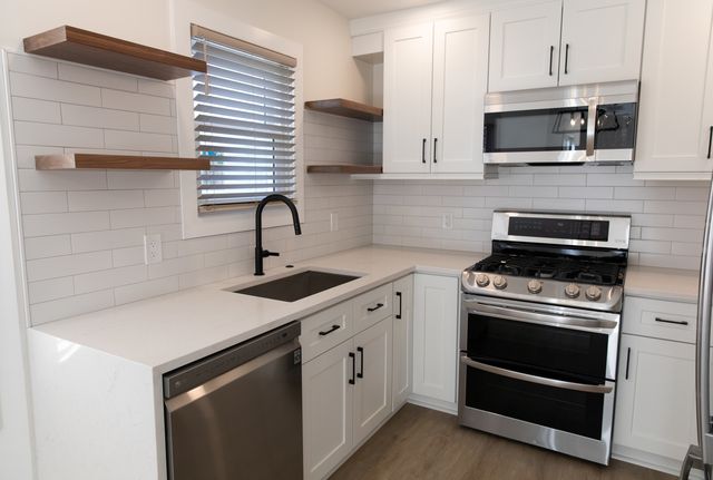 713 Stevens Street 713, Geneva, IL 60134