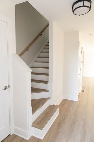 713 Stevens Street 713, Geneva, IL 60134