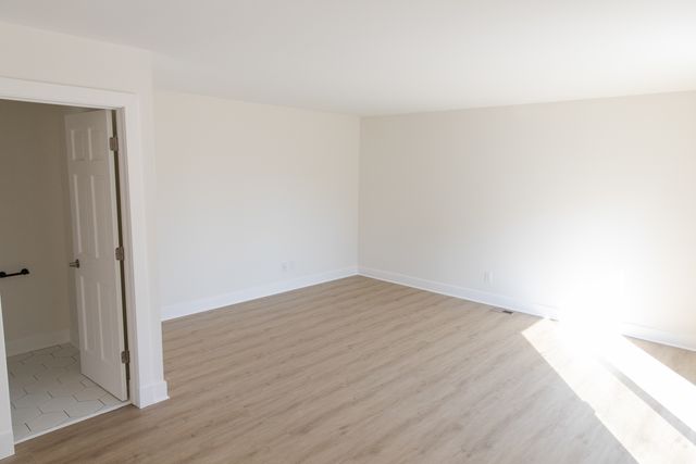 713 Stevens Street 713, Geneva, IL 60134