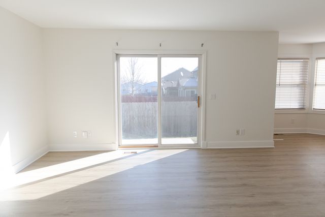 713 Stevens Street 713, Geneva, IL 60134