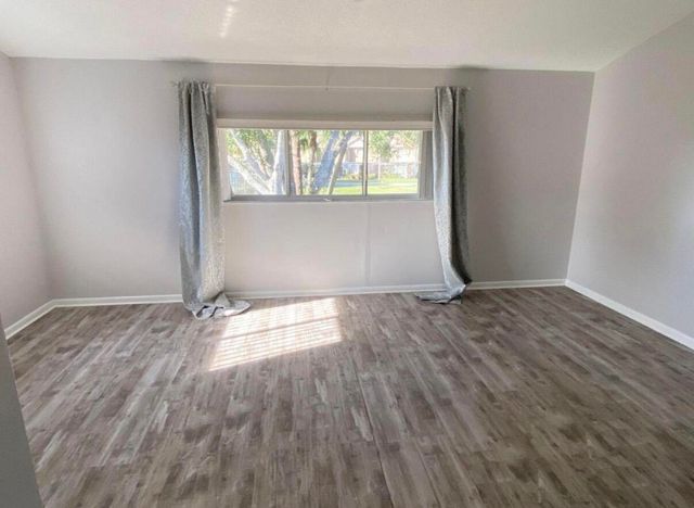 371 Maplecrest Circle, Jupiter, FL 33458