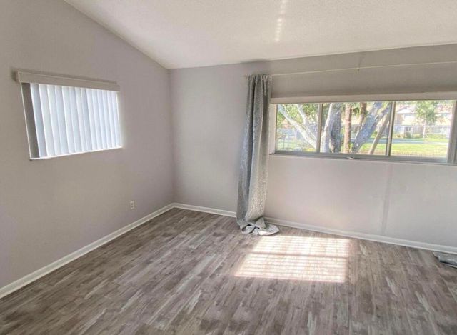 371 Maplecrest Circle, Jupiter, FL 33458