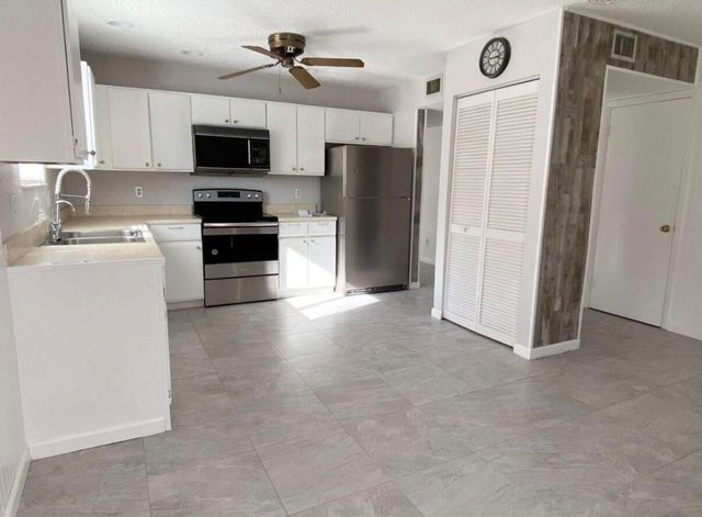 371 Maplecrest Circle, Jupiter, FL 33458