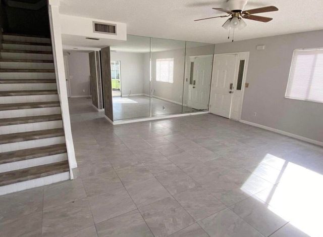 371 Maplecrest Circle, Jupiter, FL 33458